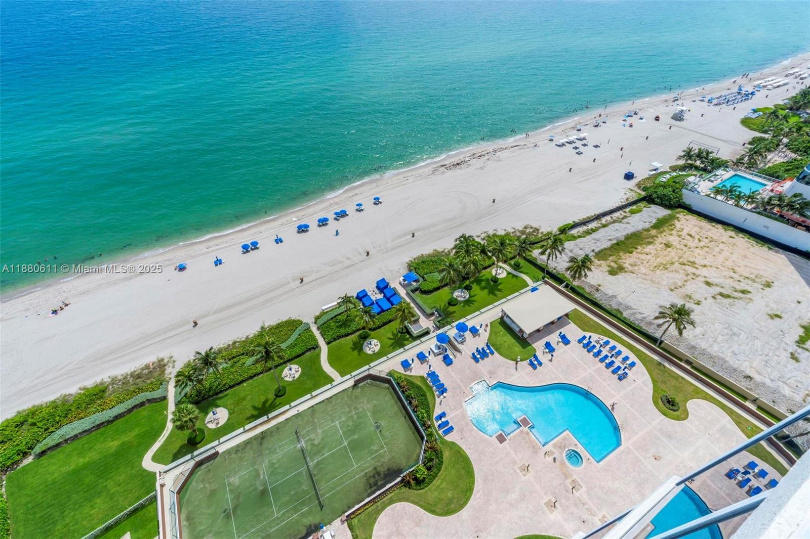17555 Collins Ave # 7 Unit: UP-7