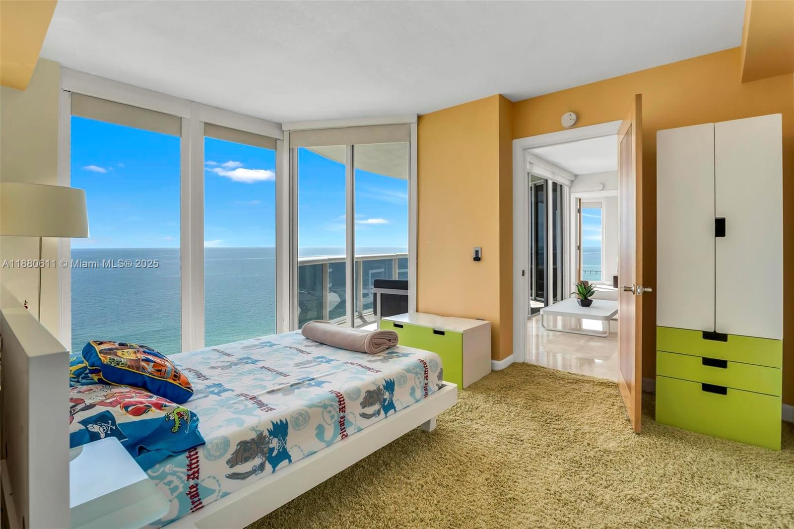 17555 Collins Ave # 7 Unit: UP-7