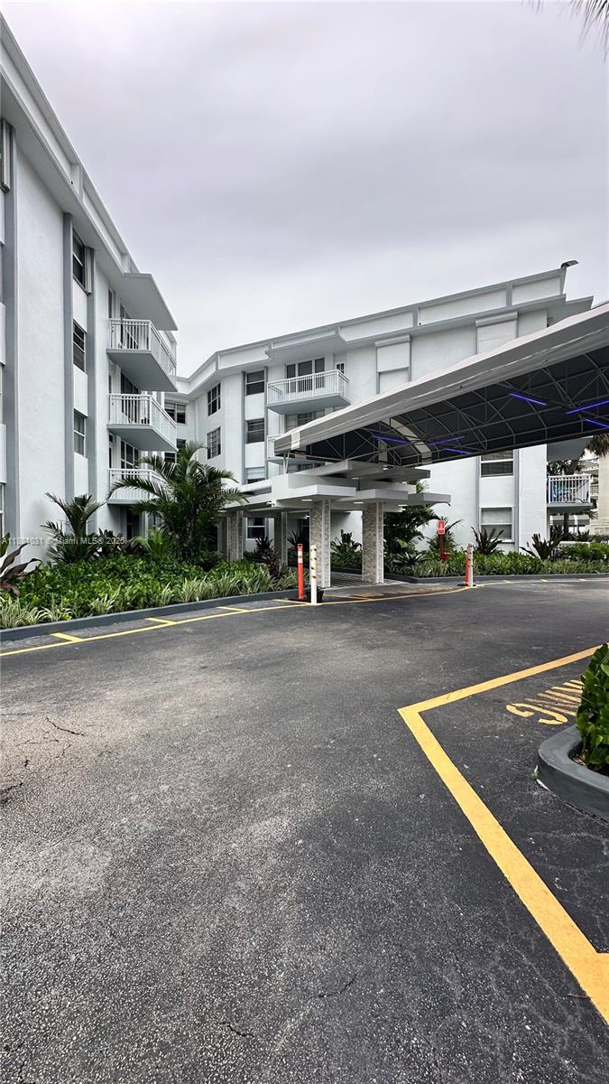 1913 S Ocean Dr # 410