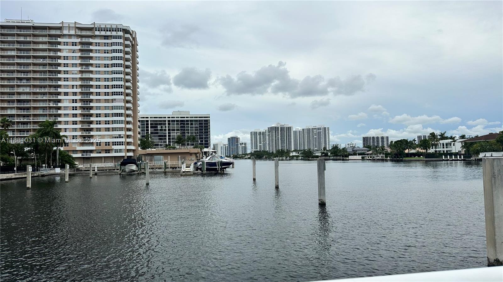 1913 S Ocean Dr # 410
