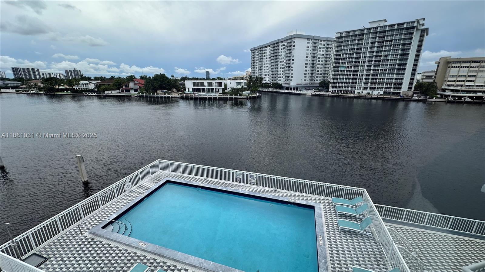 1913 S Ocean Dr # 410
