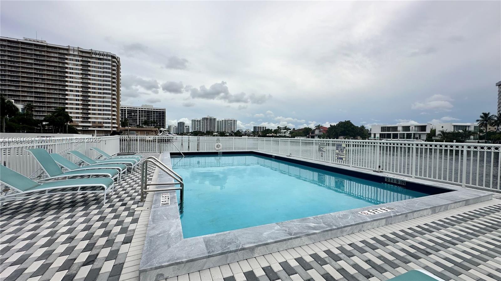 1913 S Ocean Dr # 410