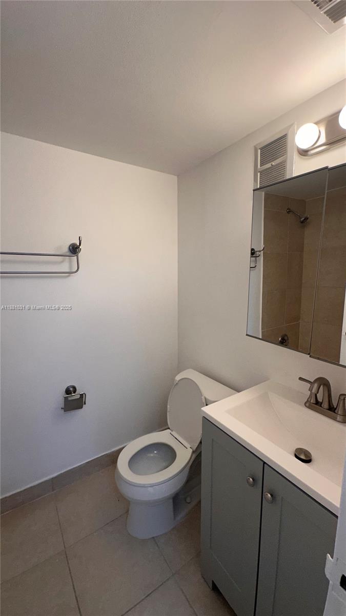 1913 S Ocean Dr # 410