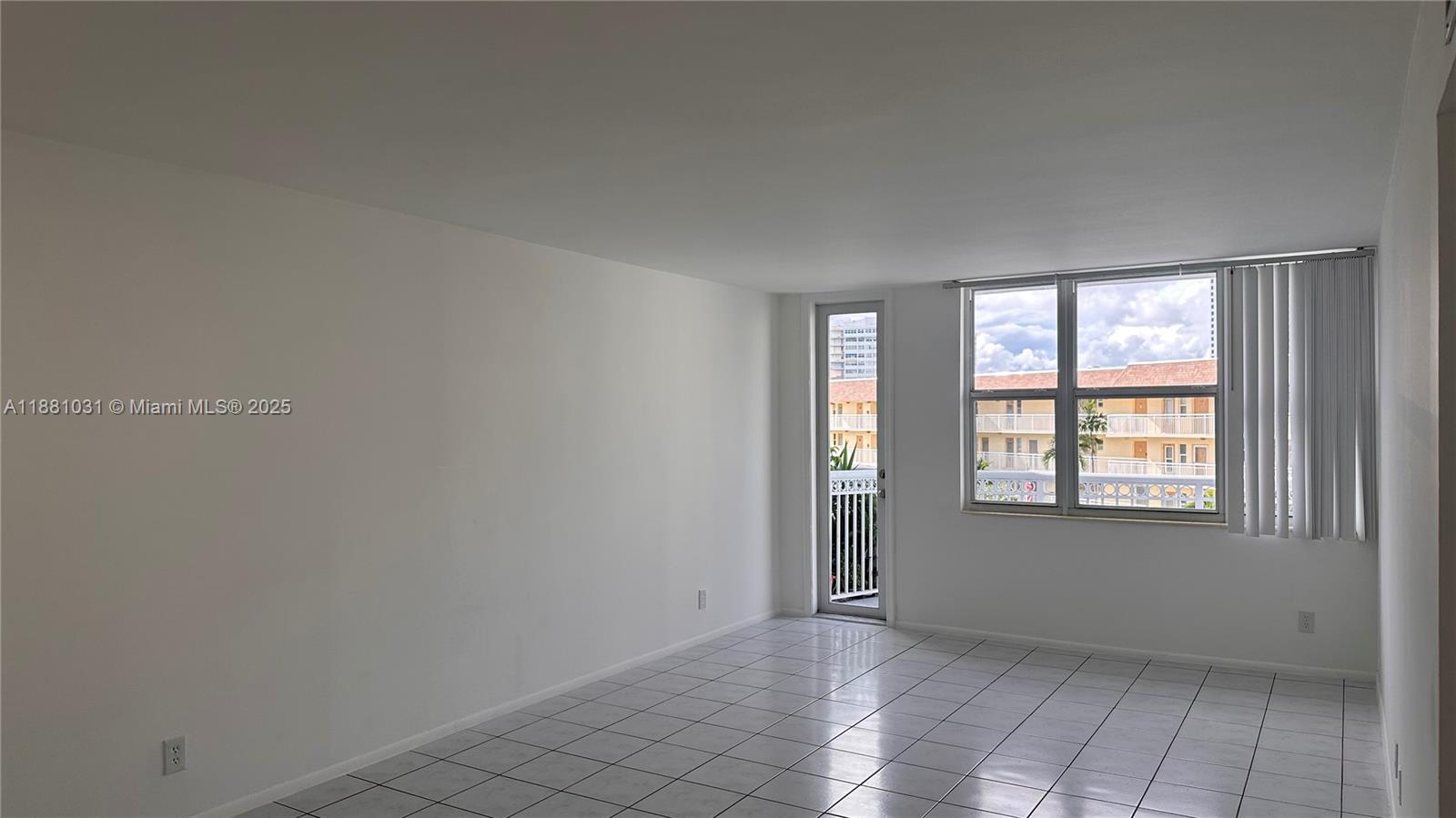 1913 S Ocean Dr # 410