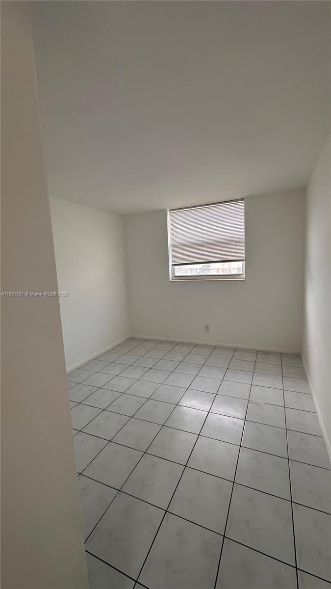 1913 S Ocean Dr # 410