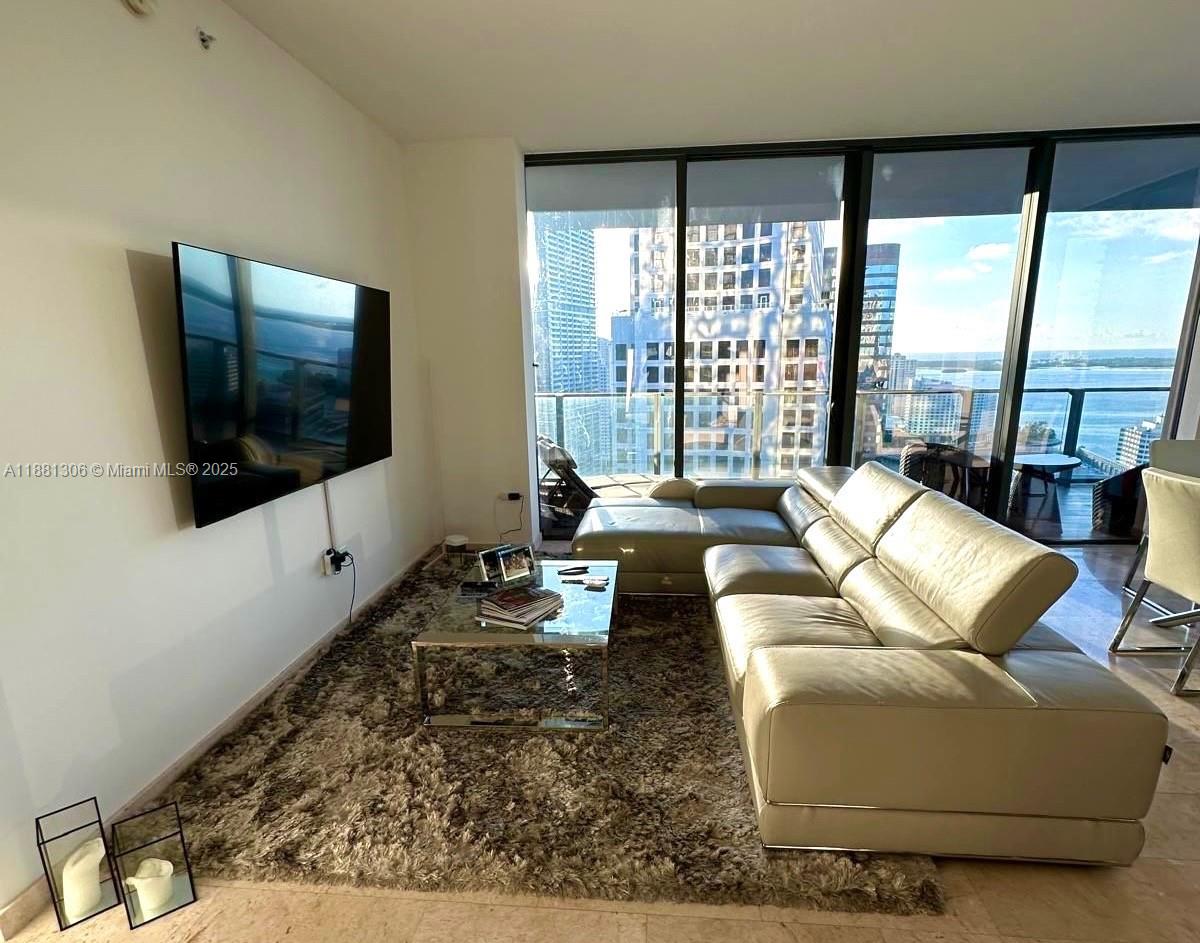 68 SE 6th St # 2801