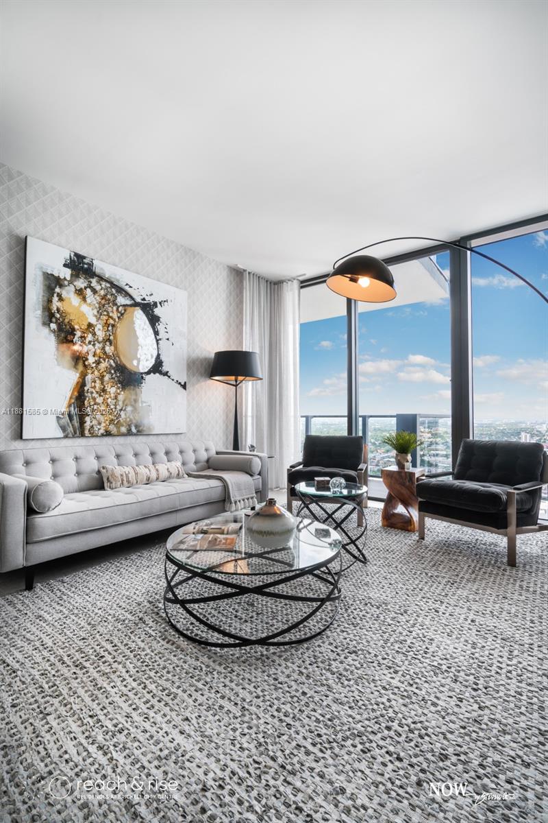 88 SW 7th St # 2406, Miami Unit: 2406