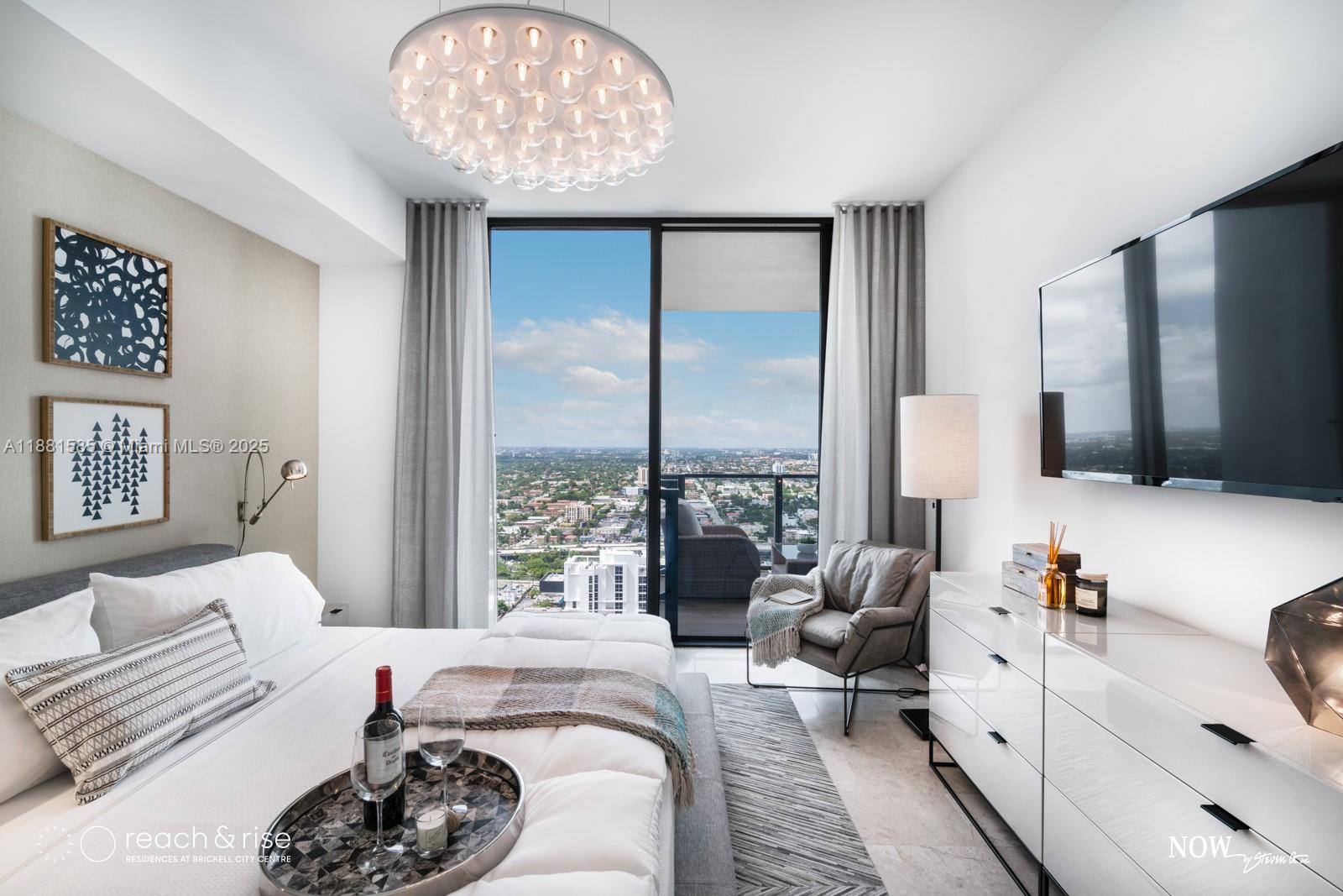 88 SW 7th St # 2406, Miami Unit: 2406