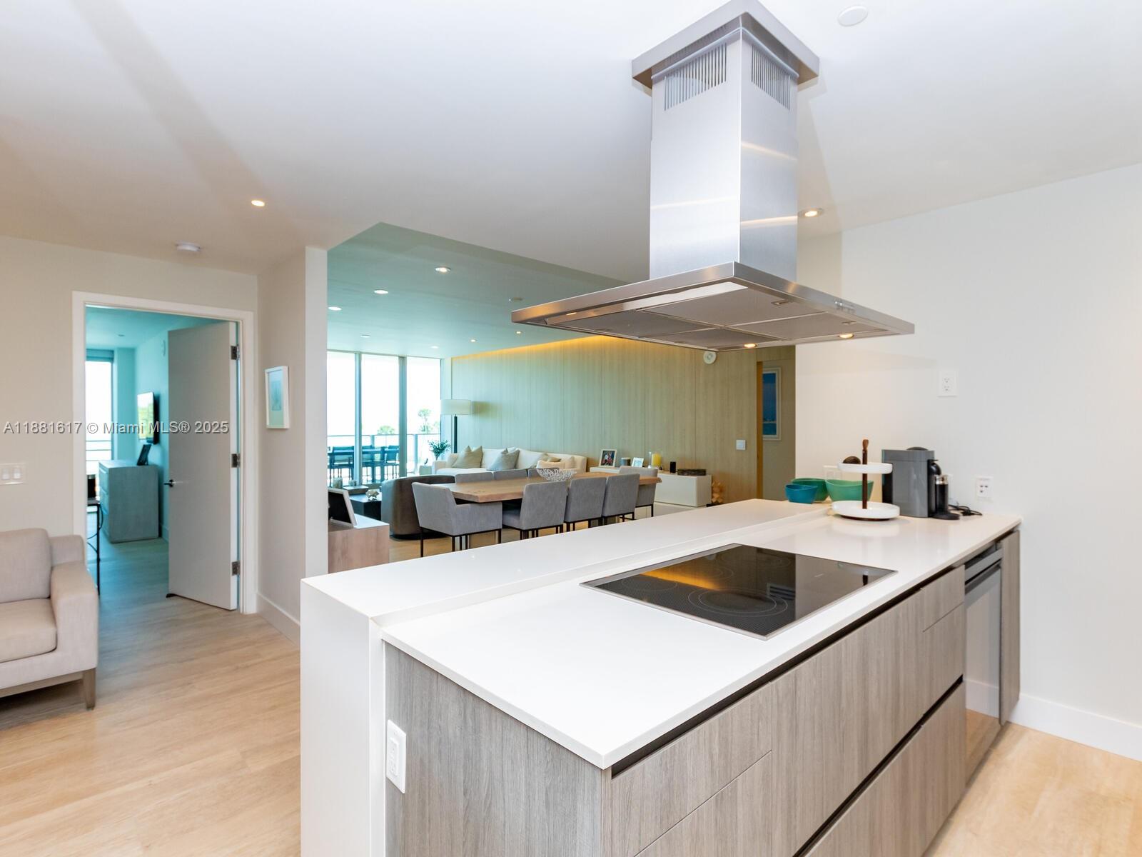 360 Ocean Dr # 304S
