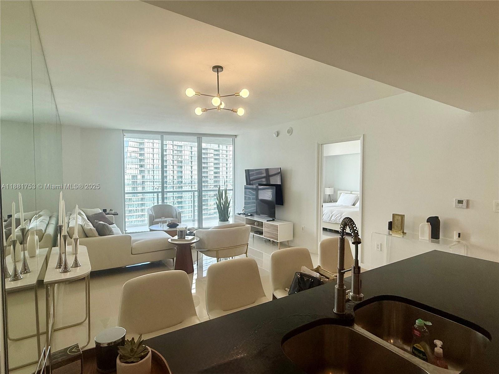 475 Brickell Ave # 4812