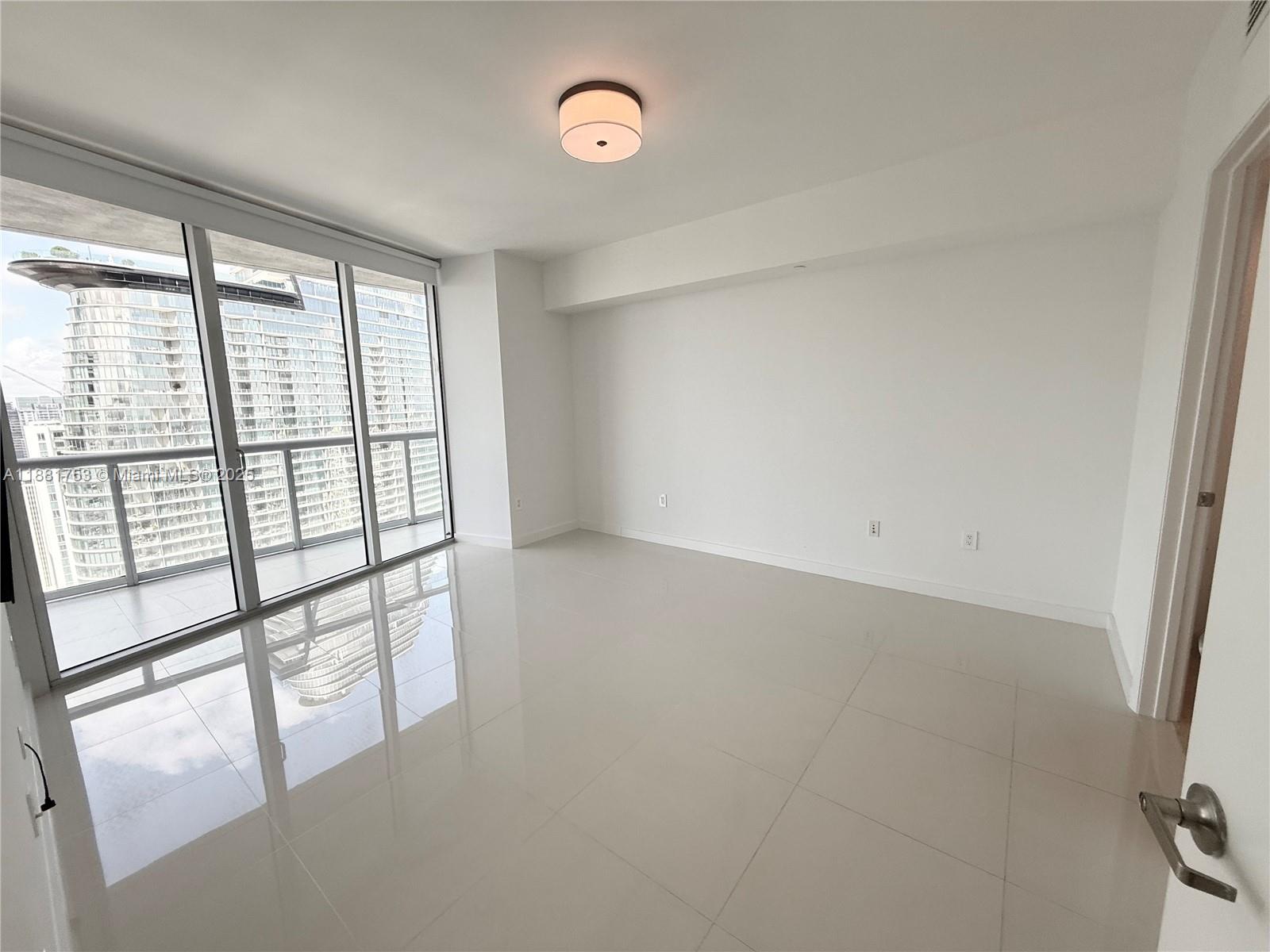 475 Brickell Ave # 4812