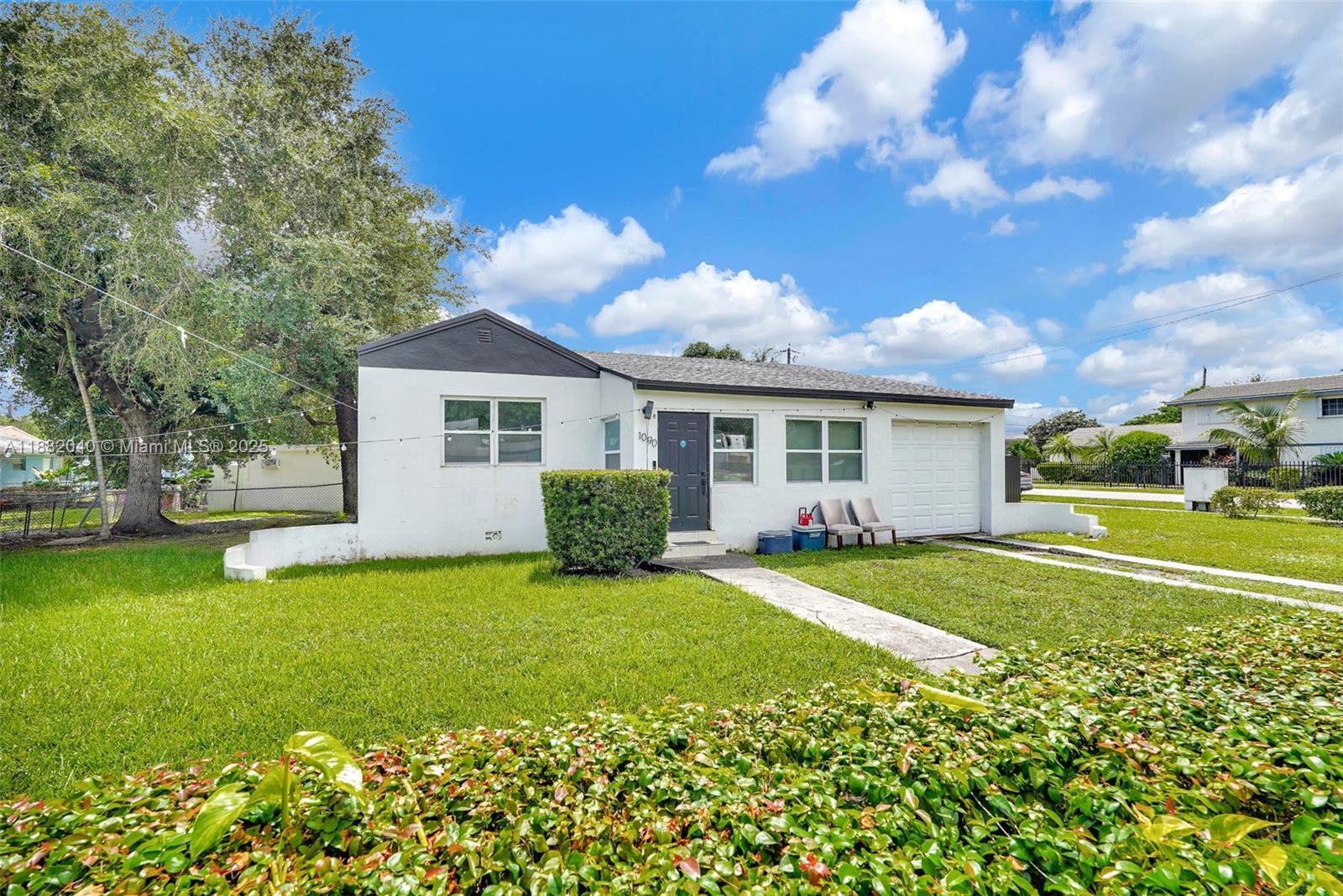 1090 NW 77th St