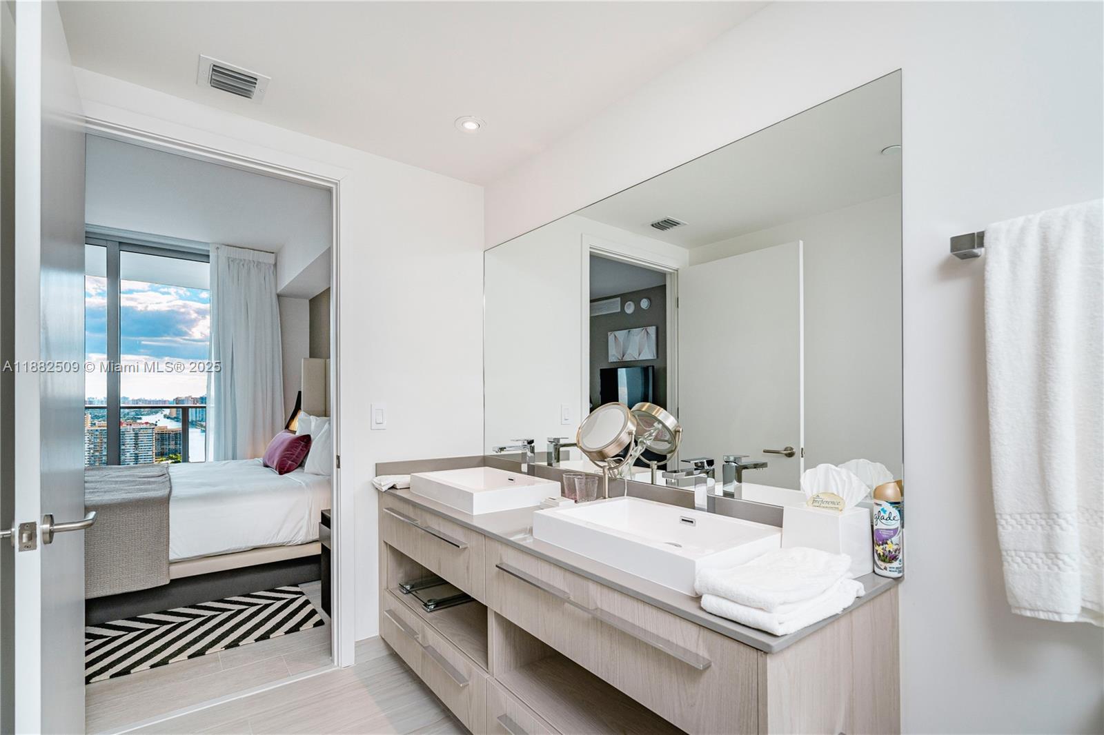 4010 S Ocean Dr # 2709