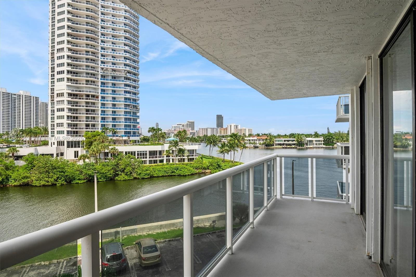 20515 E Country Club Dr # 442