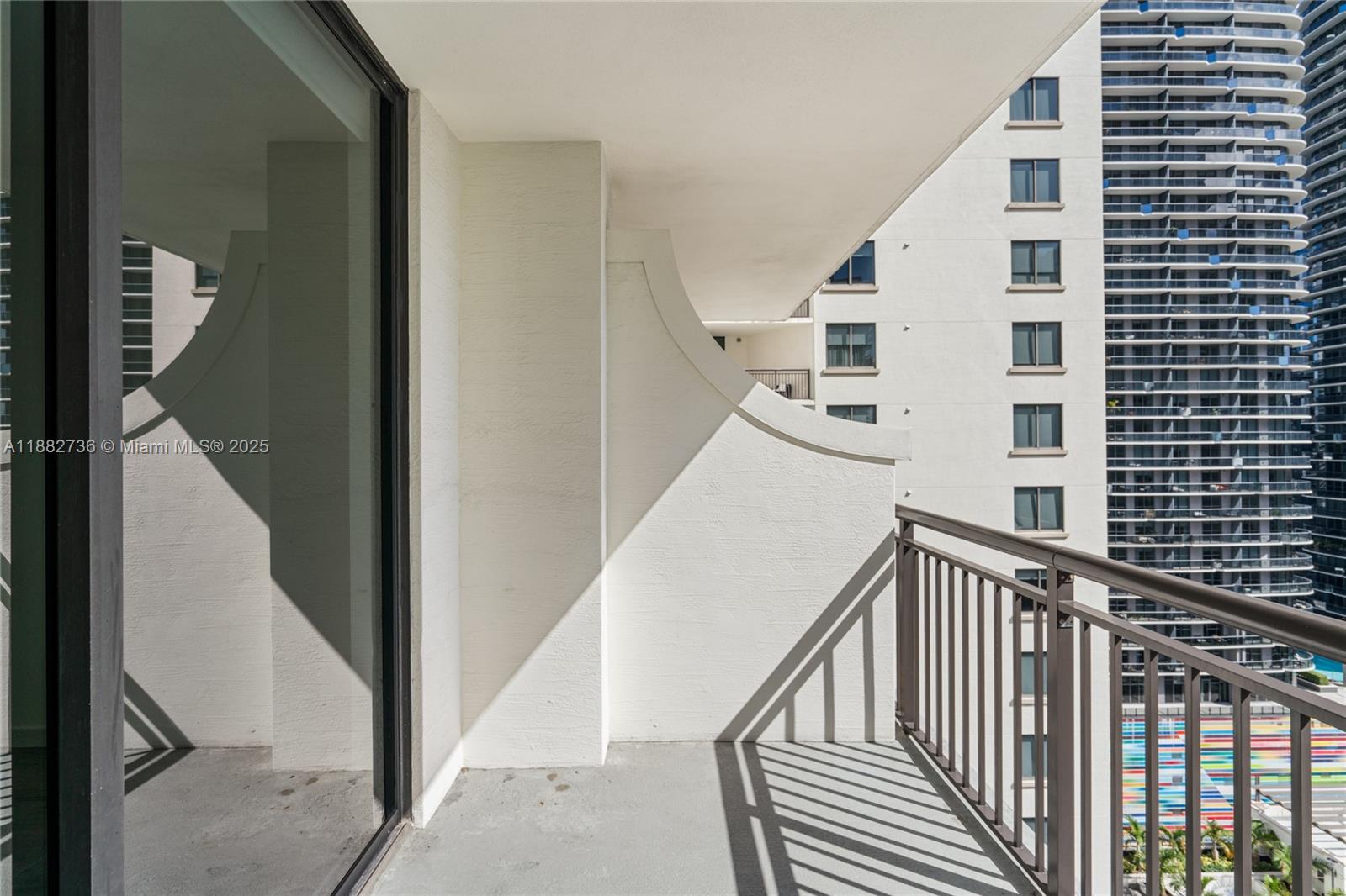 999 SW 1st Ave # 2208
