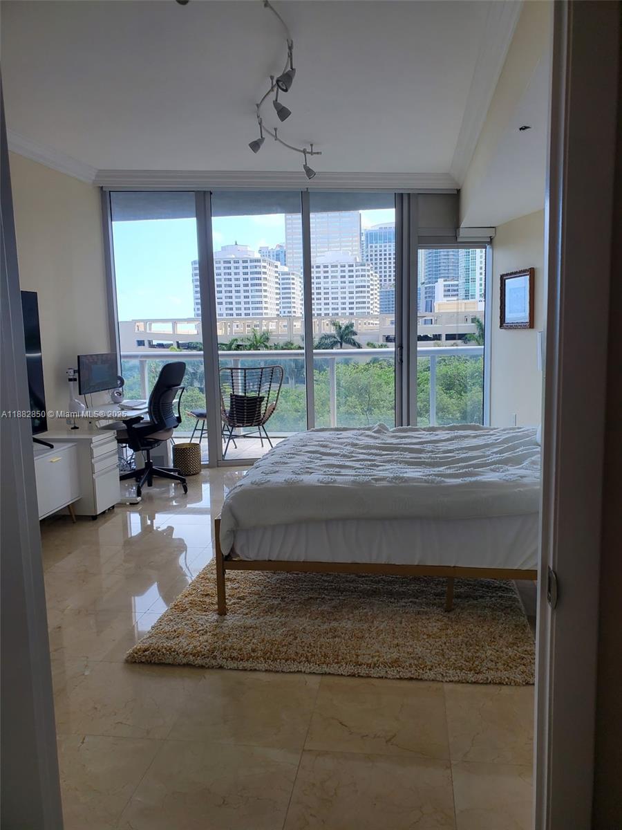 495 Brickell Ave # 707