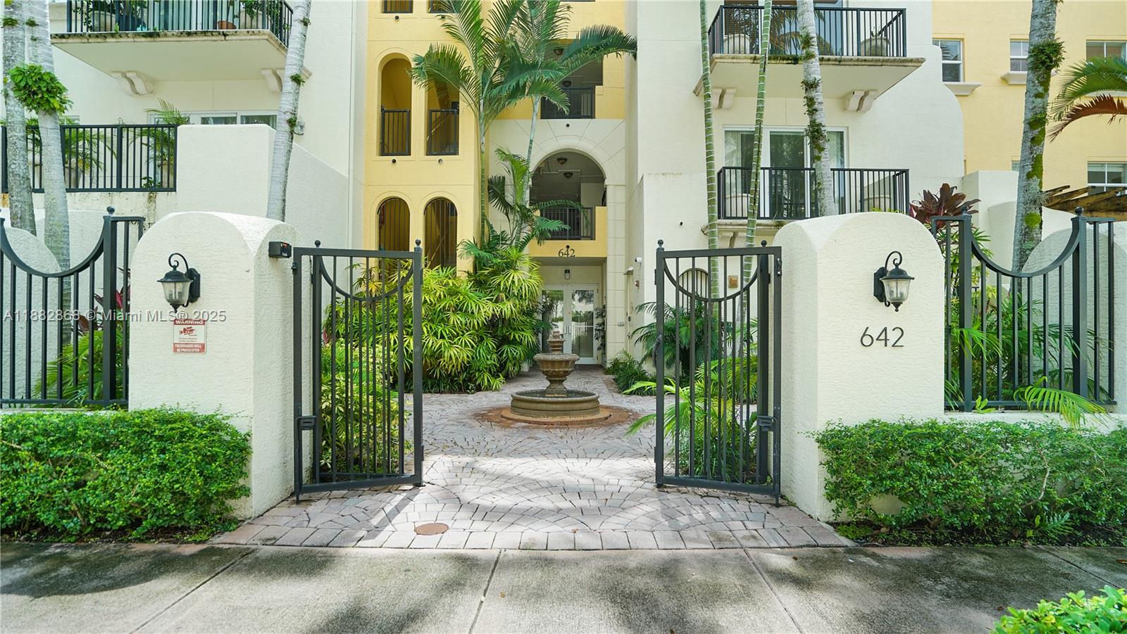 642 Valencia Ave # 207