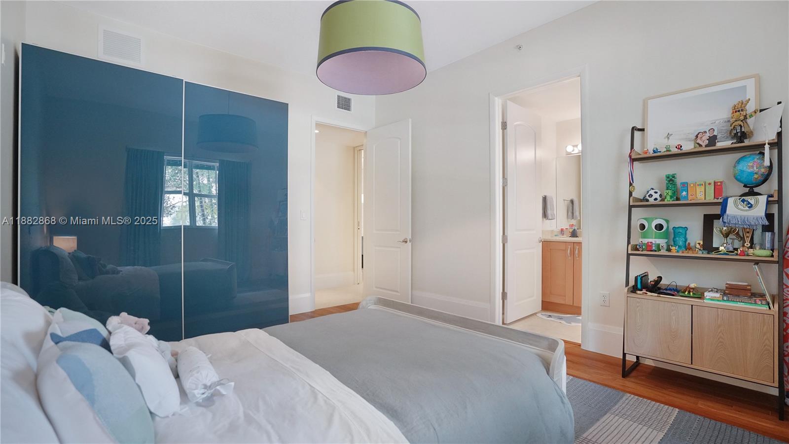 642 Valencia Ave # 207