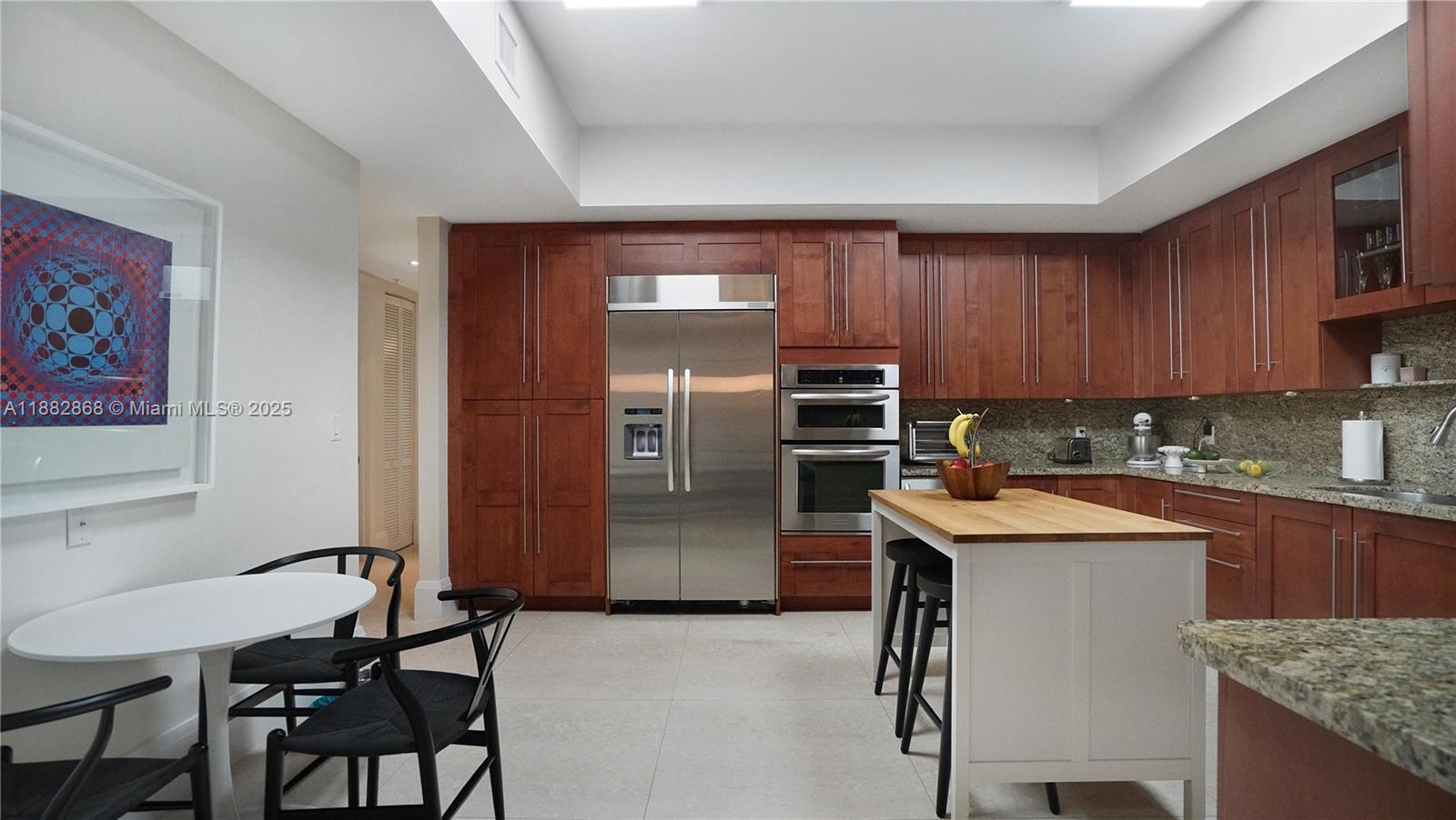 642 Valencia Ave # 207