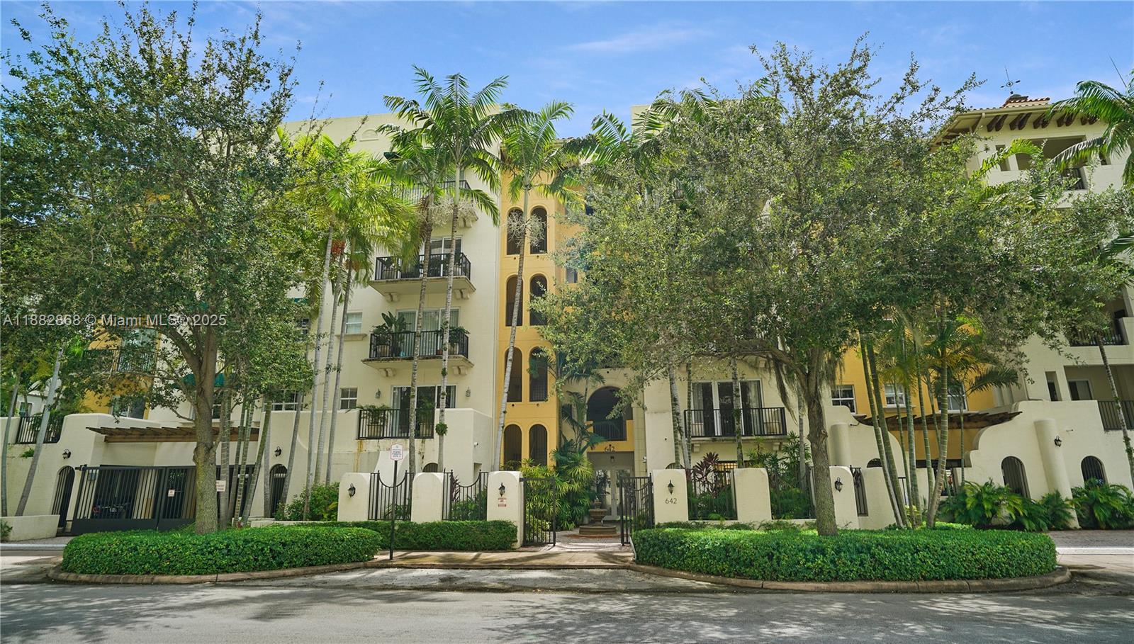 642 Valencia Ave # 207