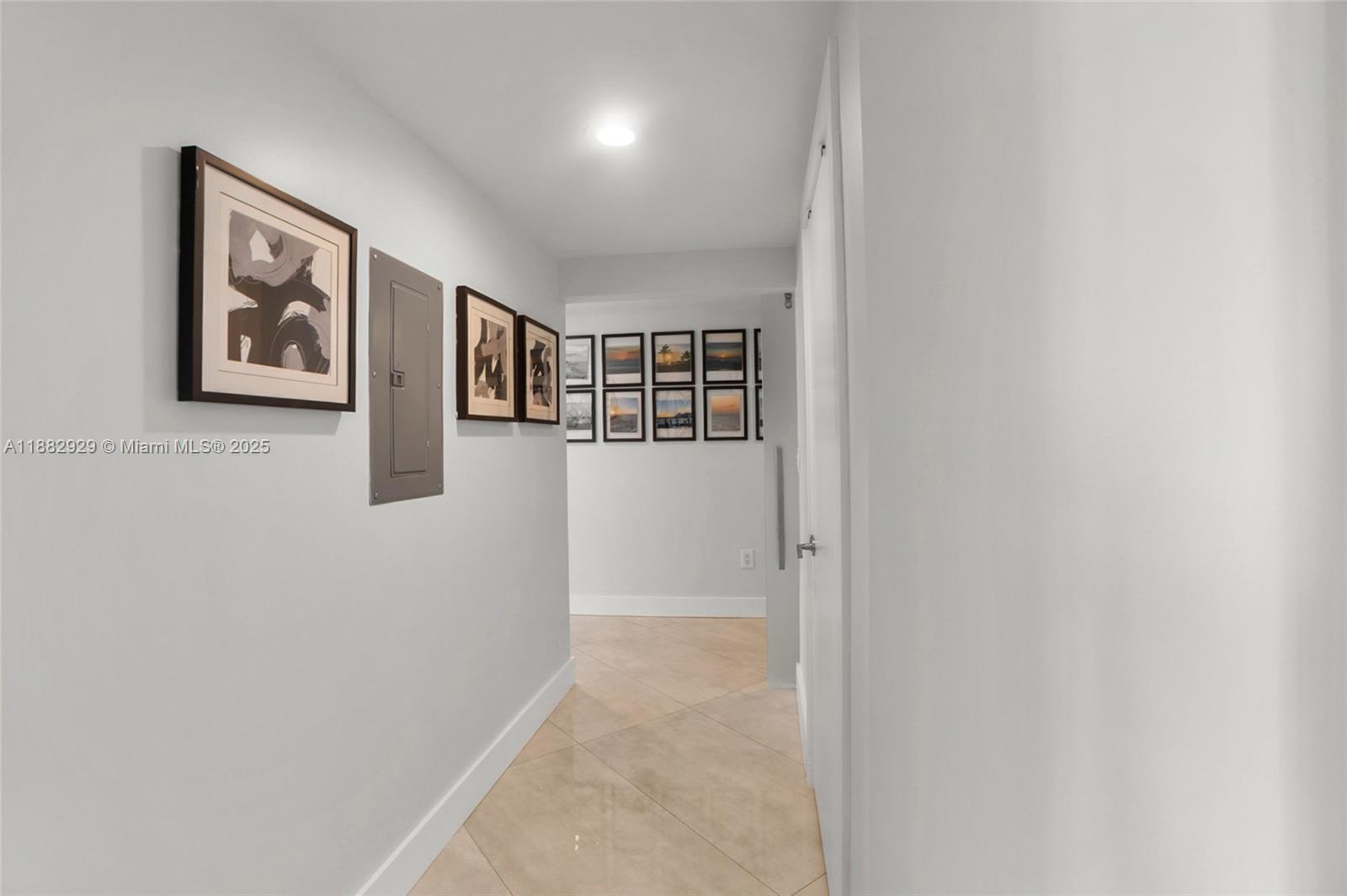 500 Brickell Ave # 1701