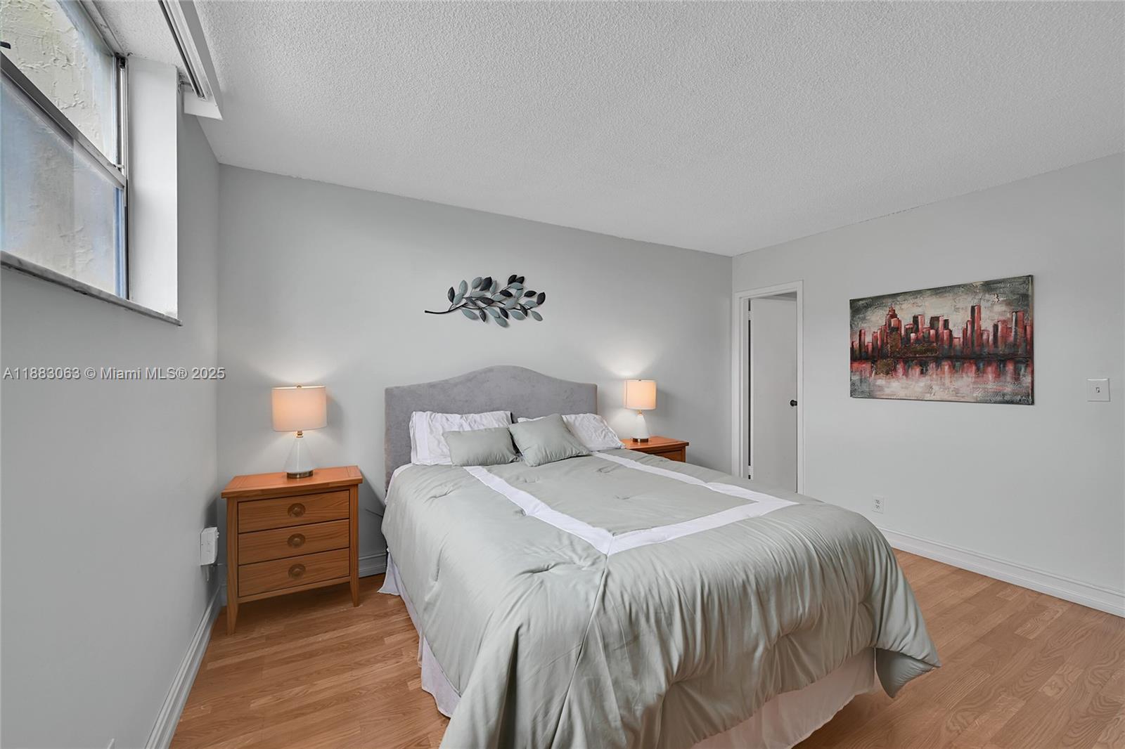 5300 NE 24th Ter # 422C