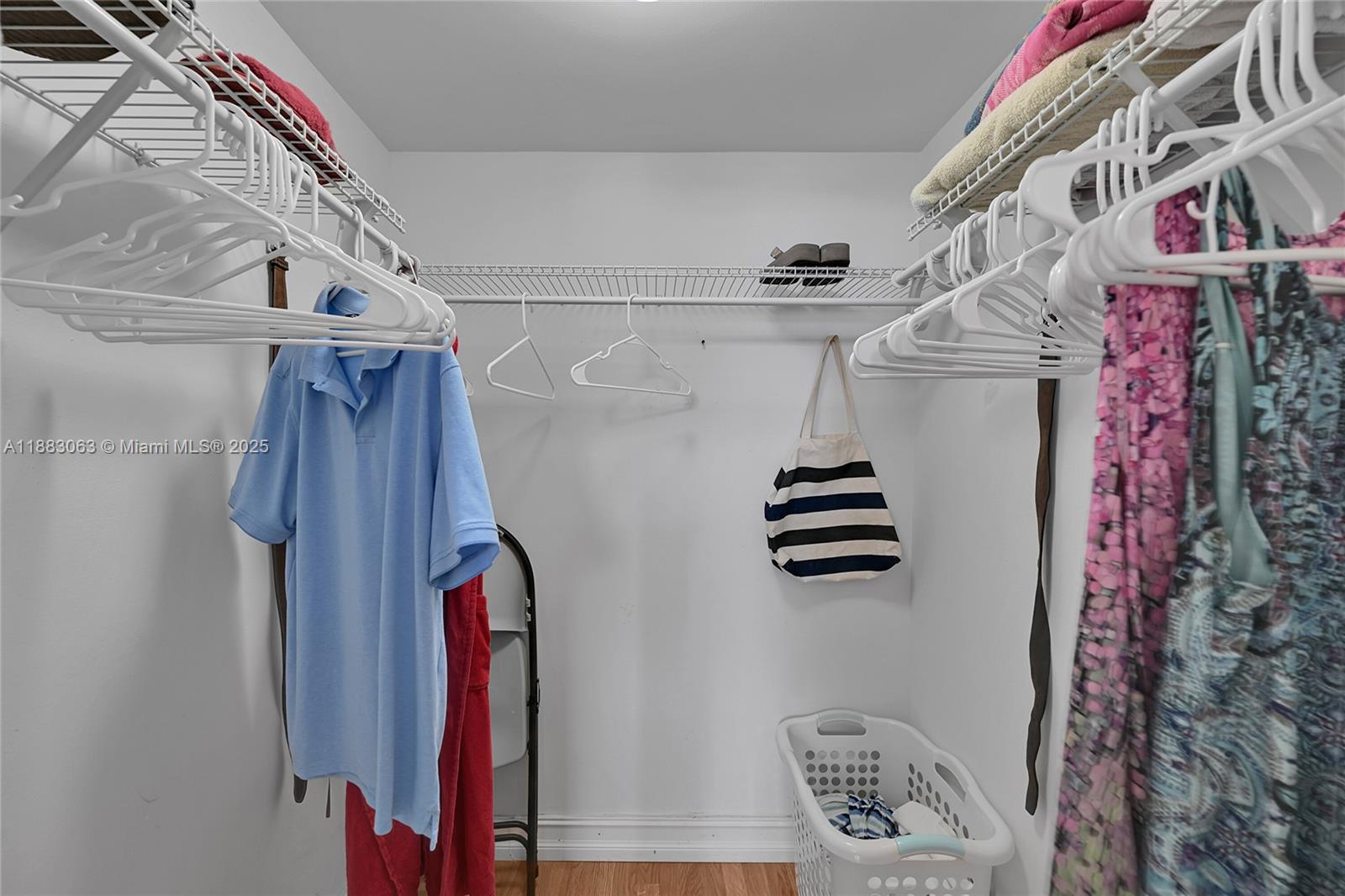 5300 NE 24th Ter # 422C