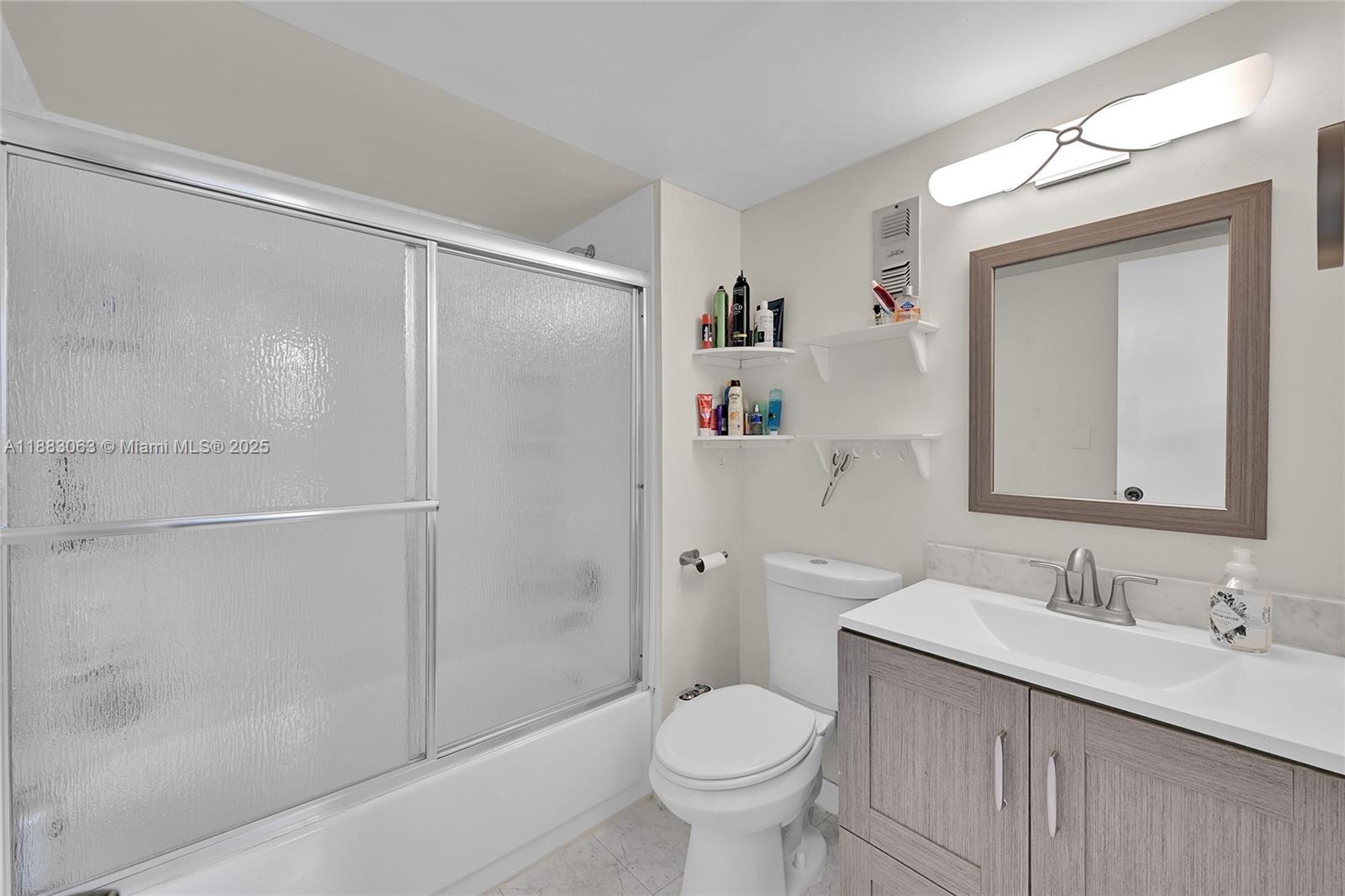 5300 NE 24th Ter # 422C