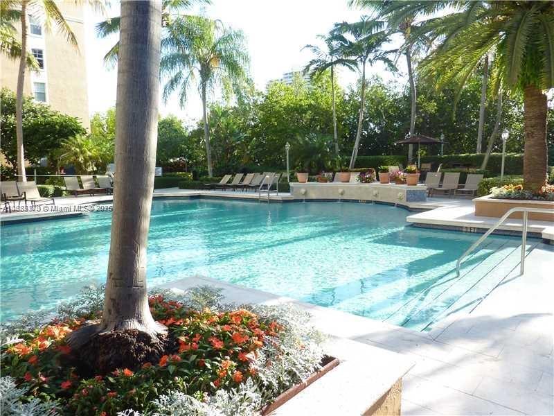 19601 E Country Club Dr # 7303