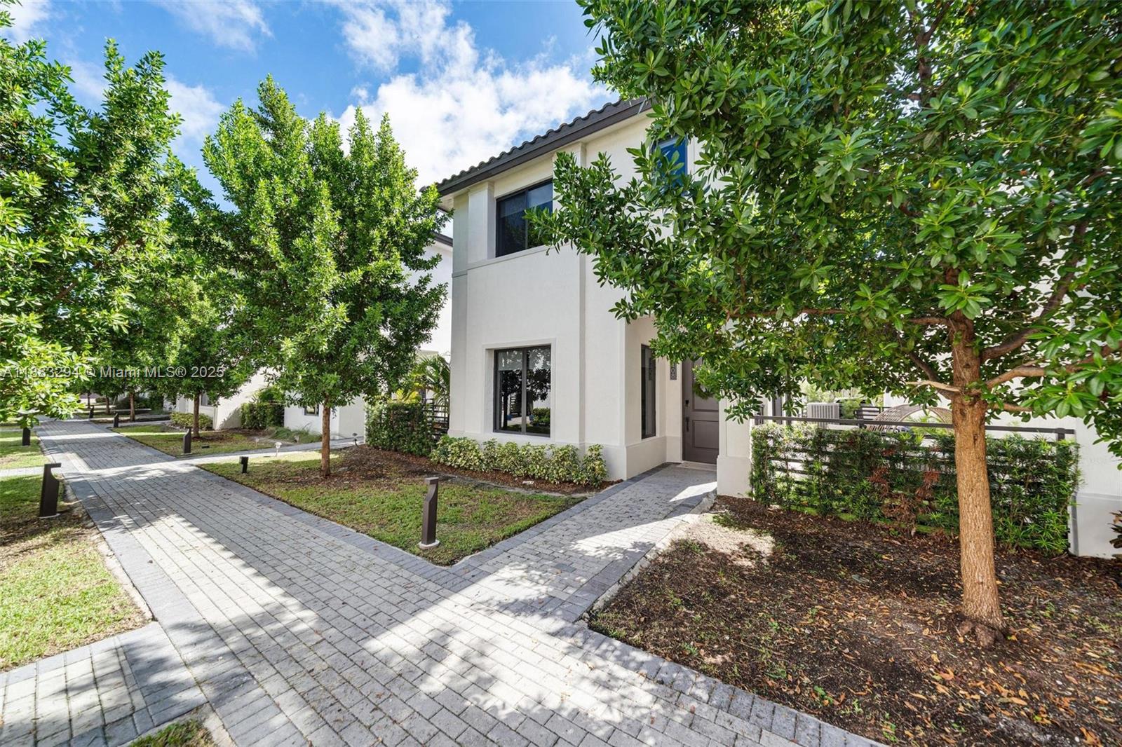 4408 NW 80th Ave
