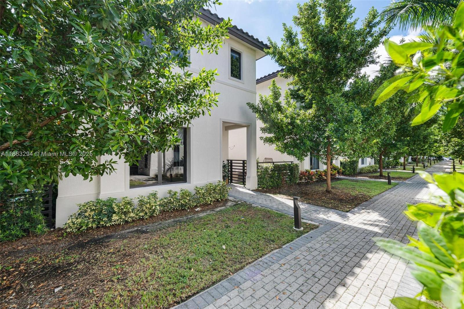 4408 NW 80th Ave