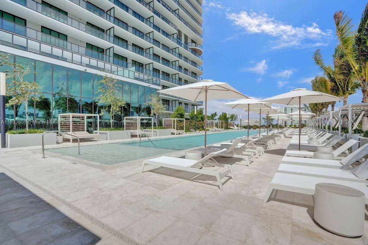 580 72 ST # 1804