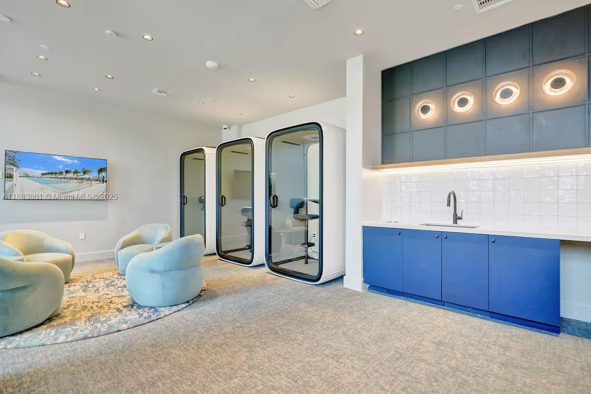 580 72 ST # 1804
