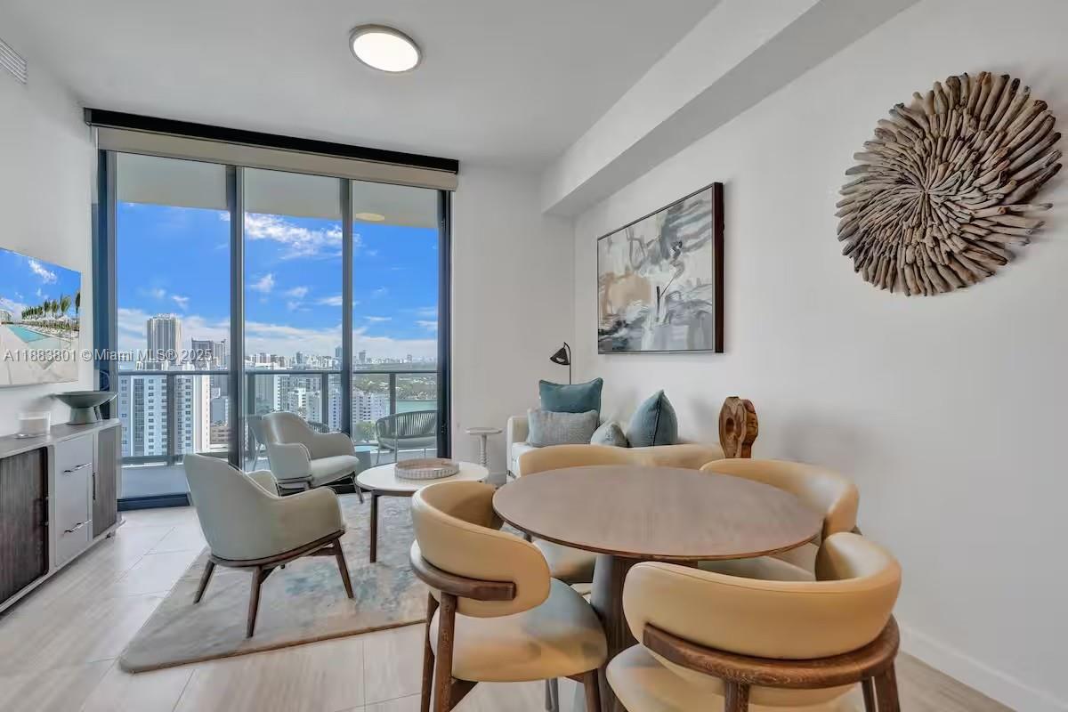 580 72 ST # 1804