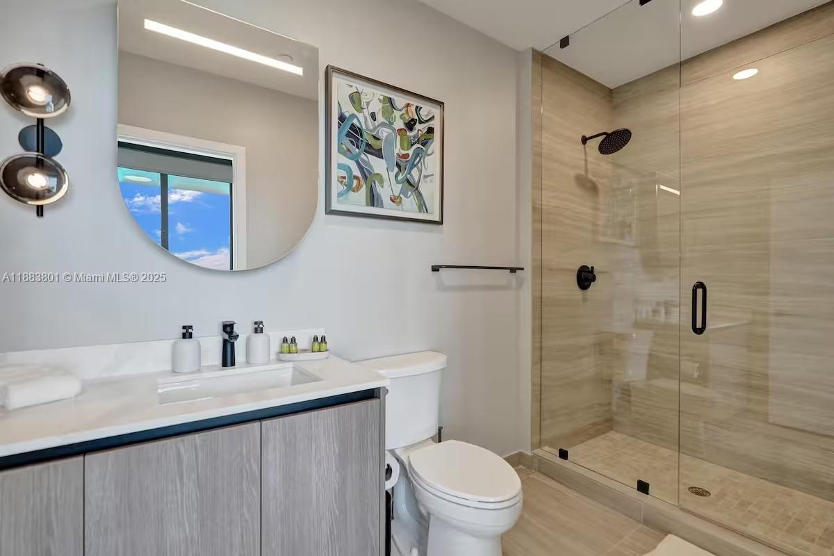 580 72 ST # 1804