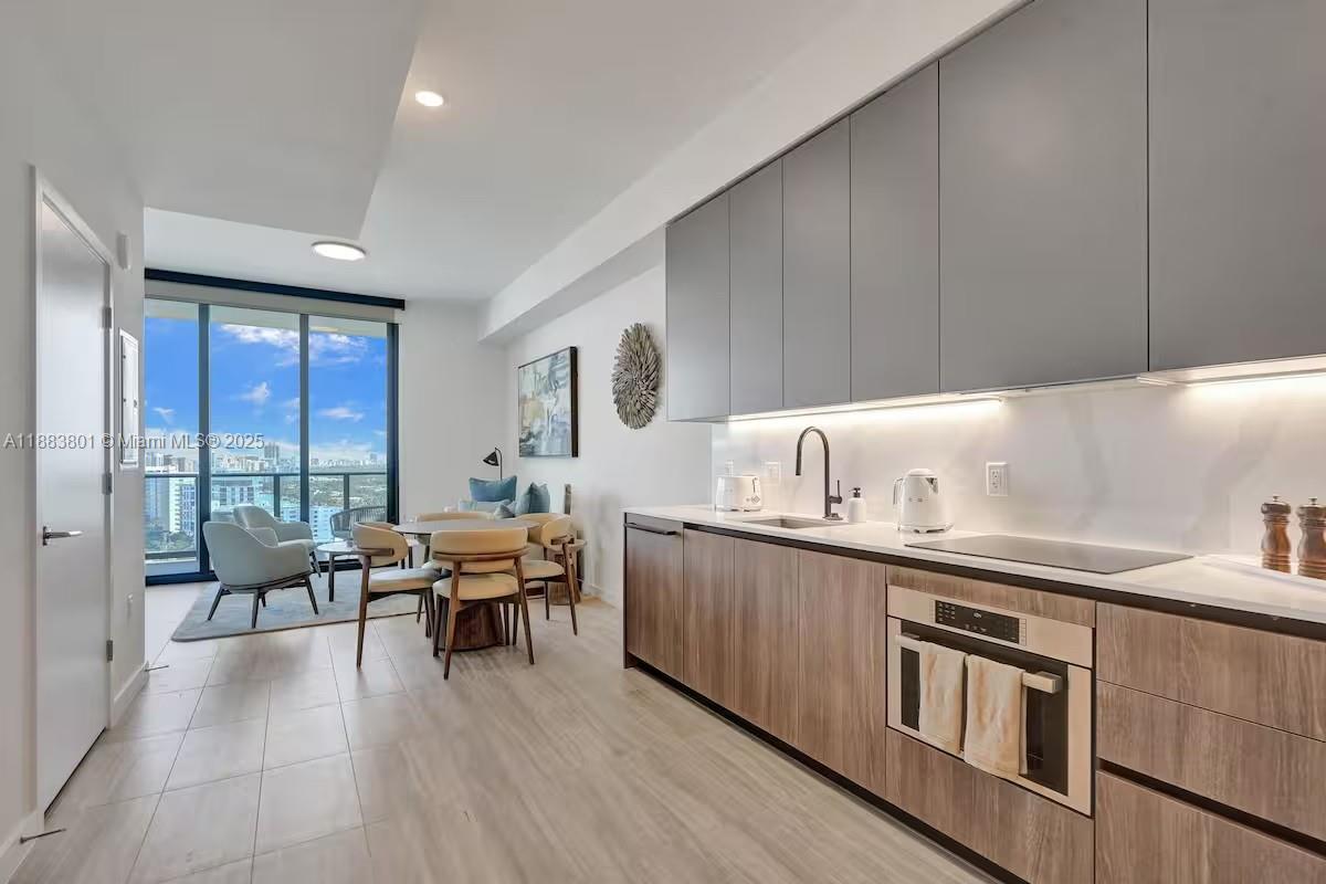 580 72 ST # 1804
