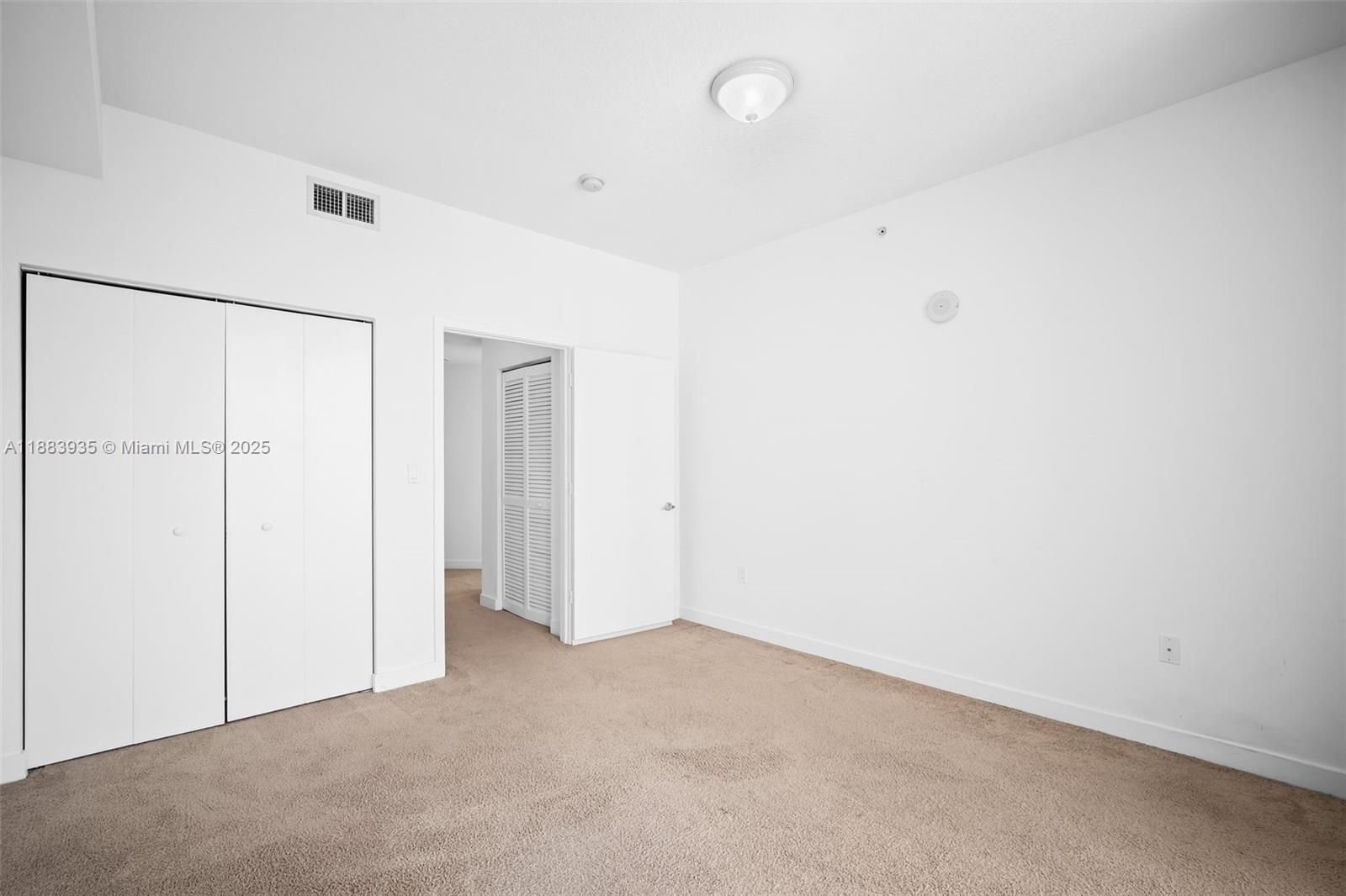 79 SW 12th St Unit: 2512-S