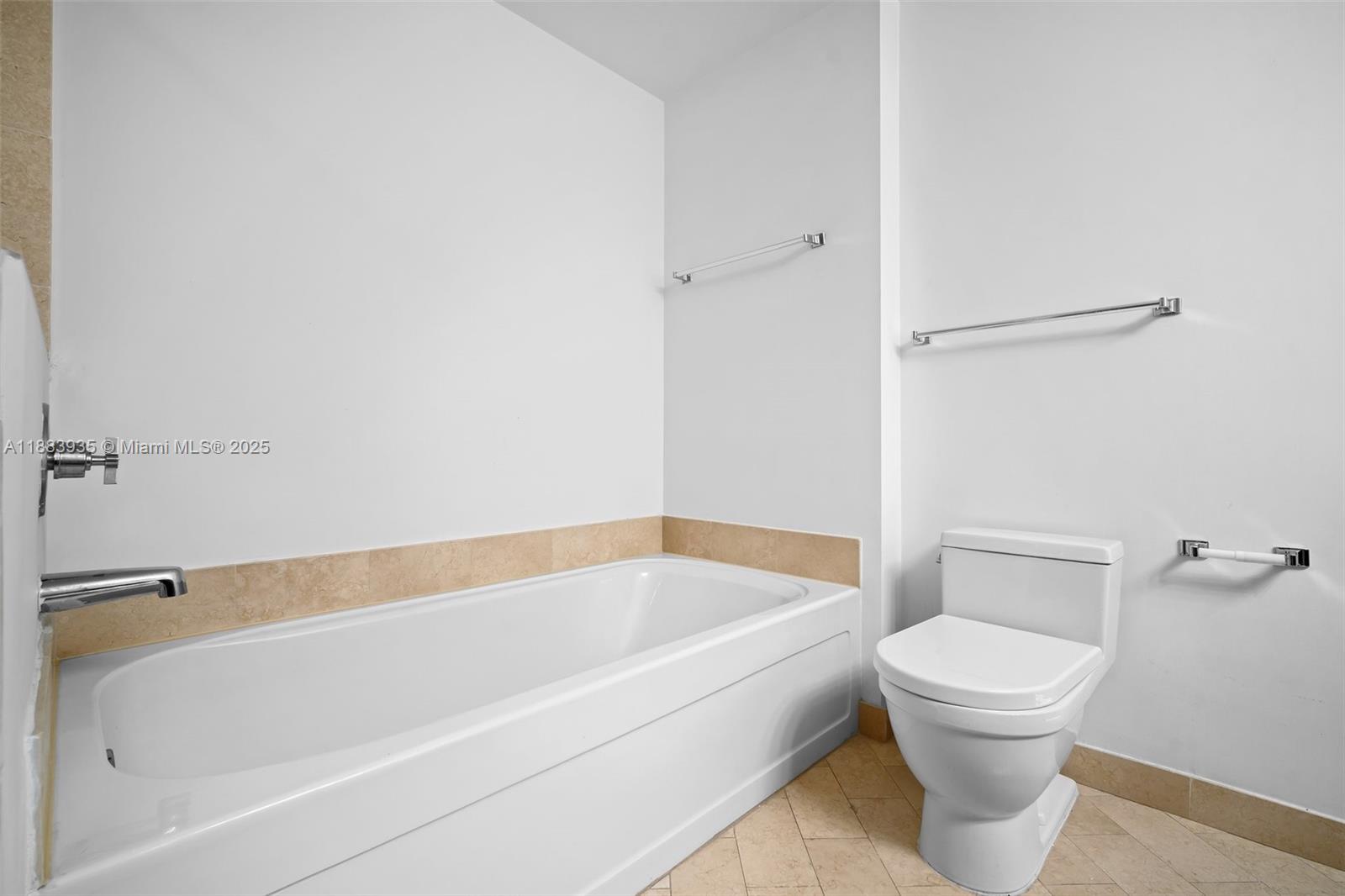 79 SW 12th St Unit: 2512-S