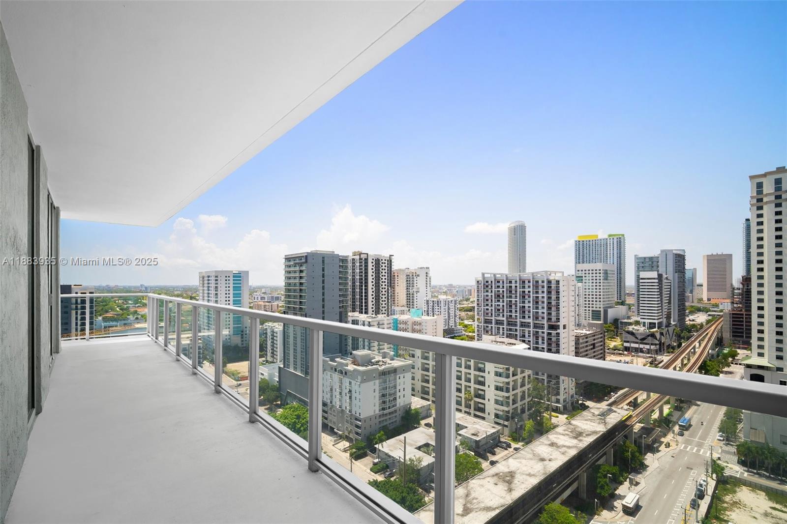 79 SW 12th St Unit: 2512-S