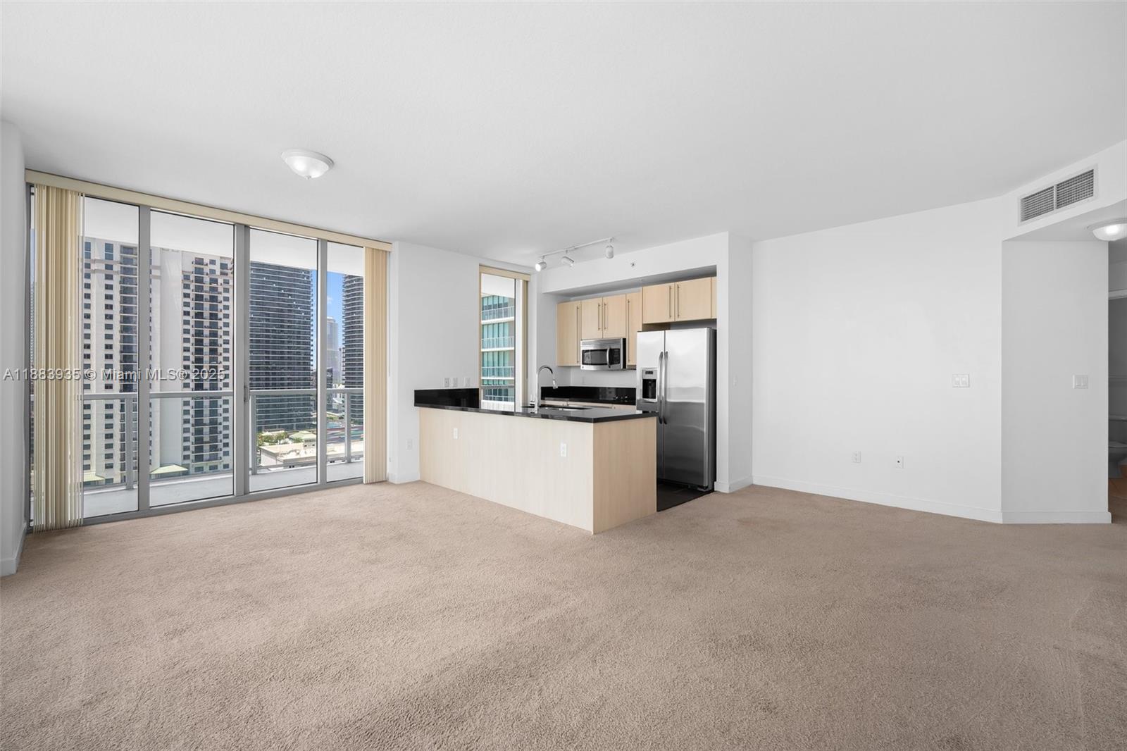 79 SW 12th St Unit: 2512-S