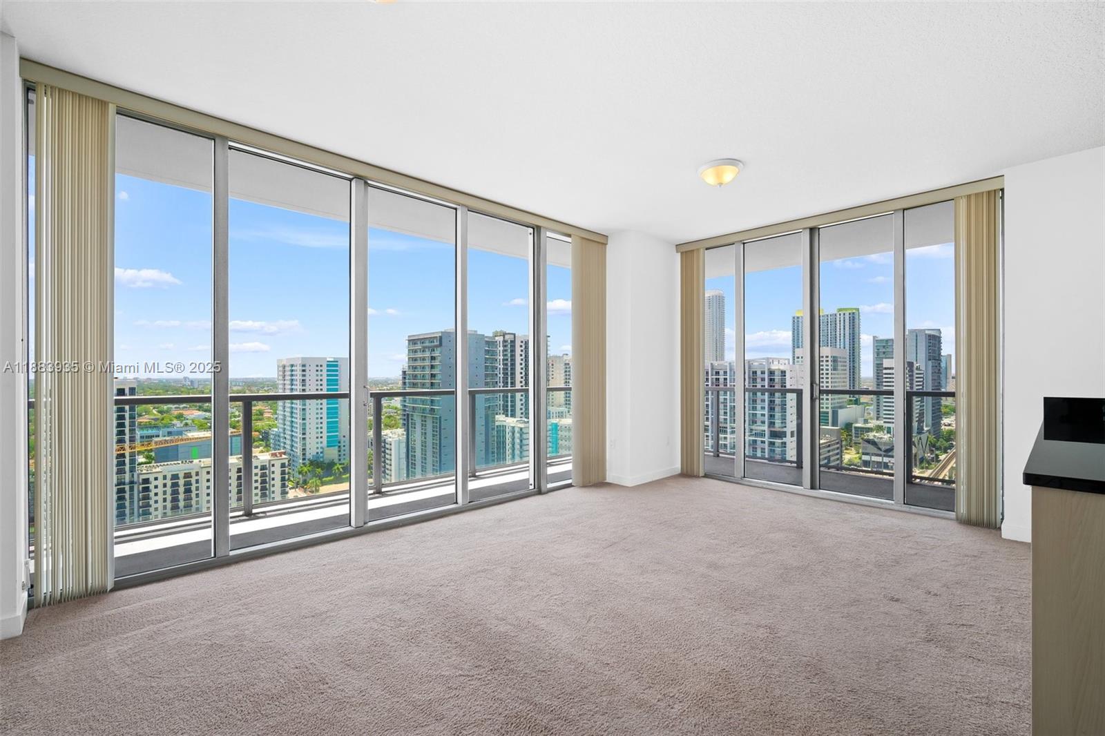 79 SW 12th St Unit: 2512-S