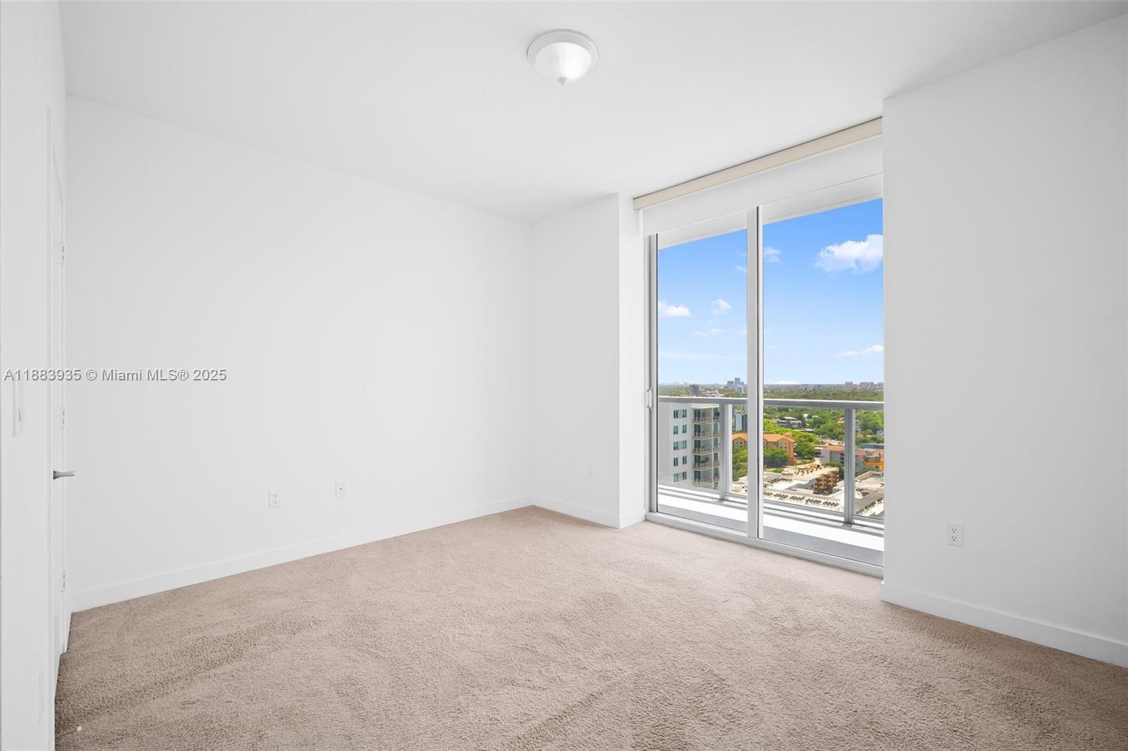 79 SW 12th St Unit: 2512-S