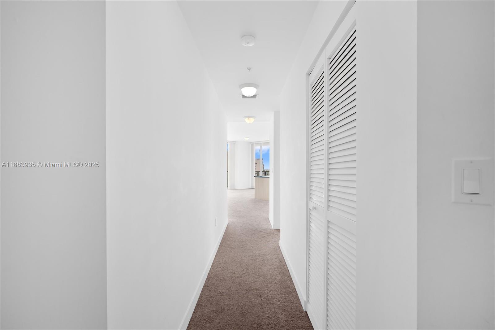 79 SW 12th St Unit: 2512-S