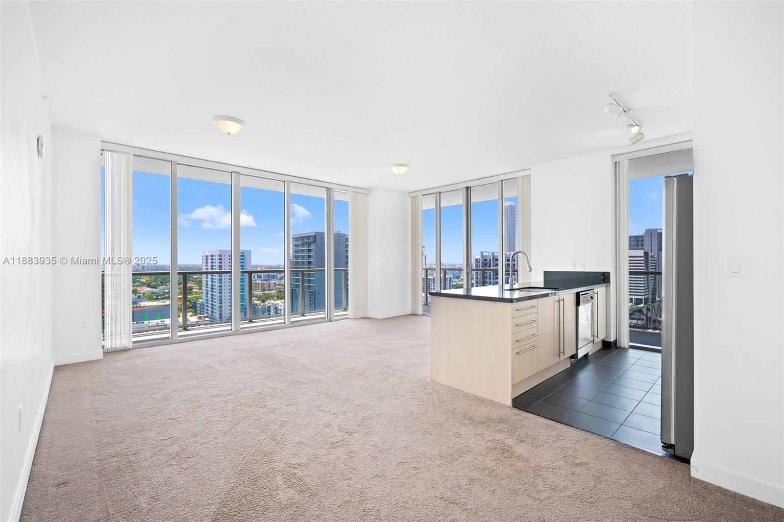 79 SW 12th St Unit: 2512-S