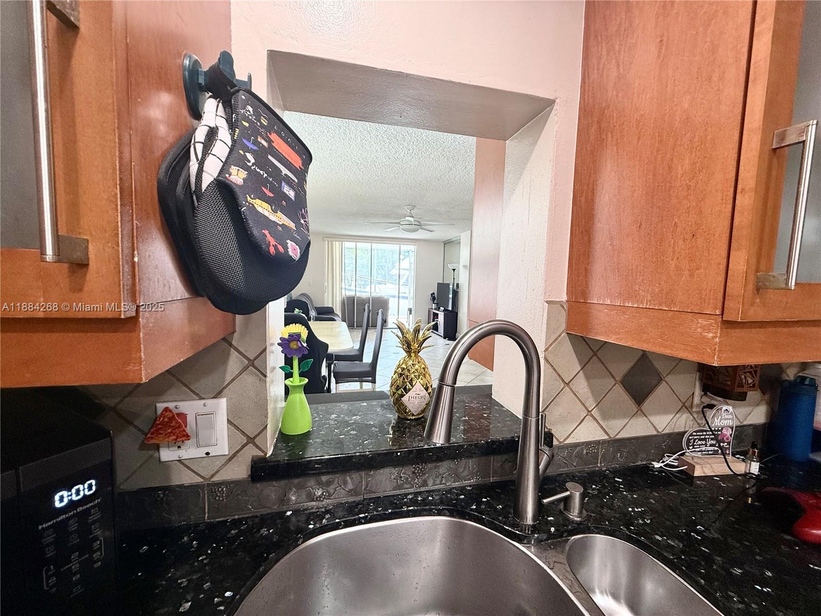 3660 NE 166th St Unit: 101 +40' Deeded Dock