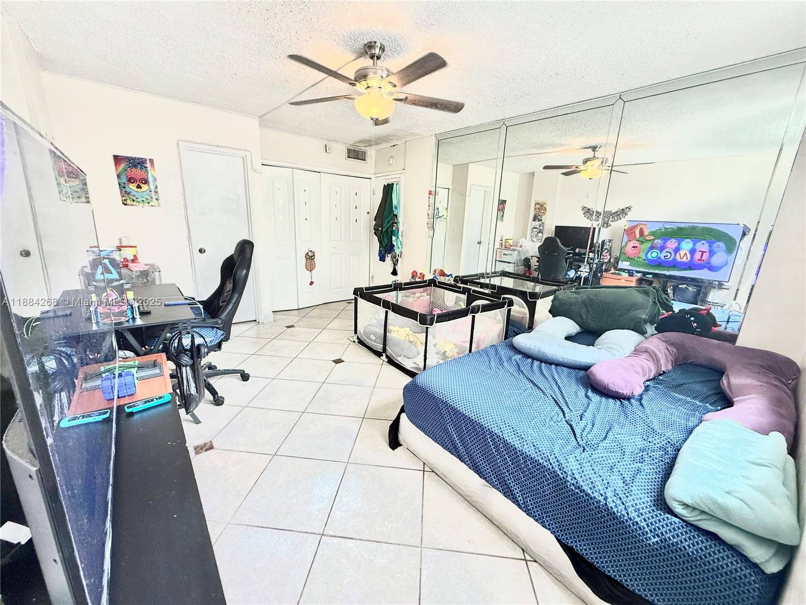 3660 NE 166th St Unit: 101 +40' Deeded Dock