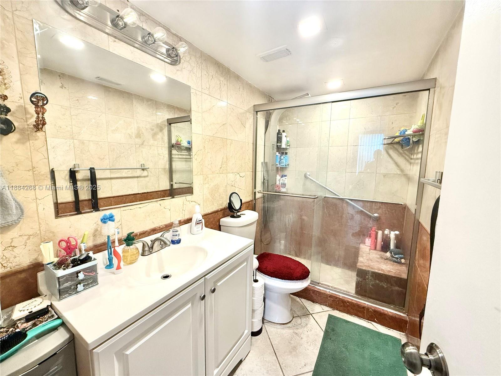 3660 NE 166th St Unit: 101 +40' Deeded Dock