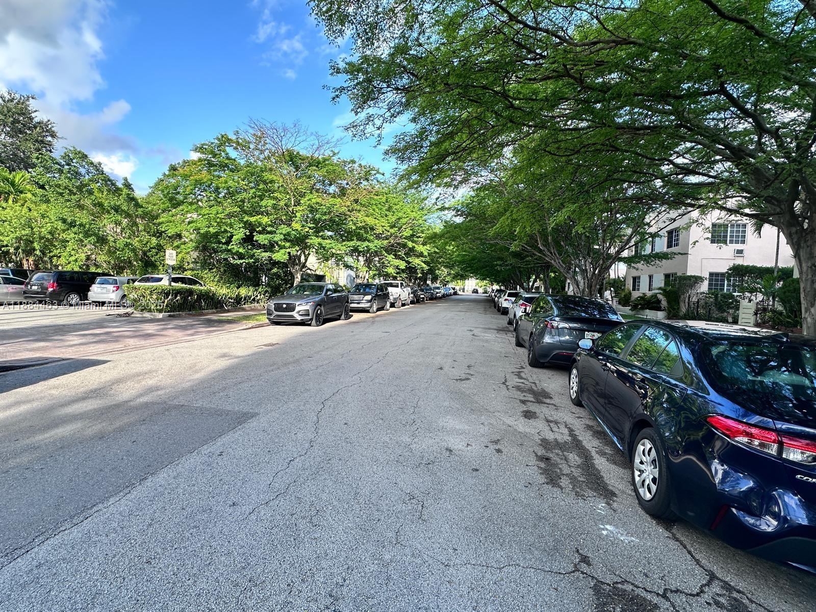 215 Zamora Ave # 10