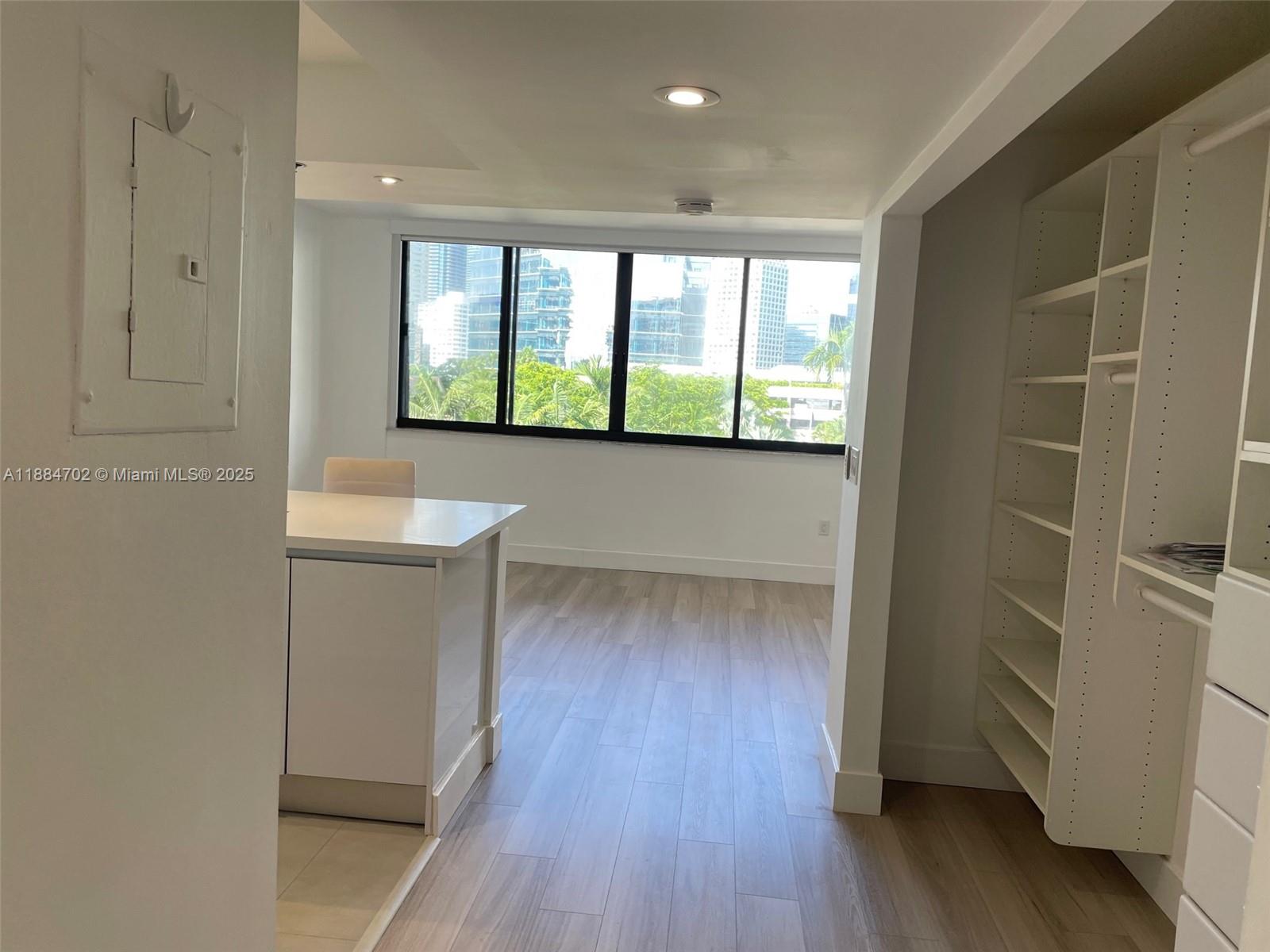 540 Brickell Key Dr # 507