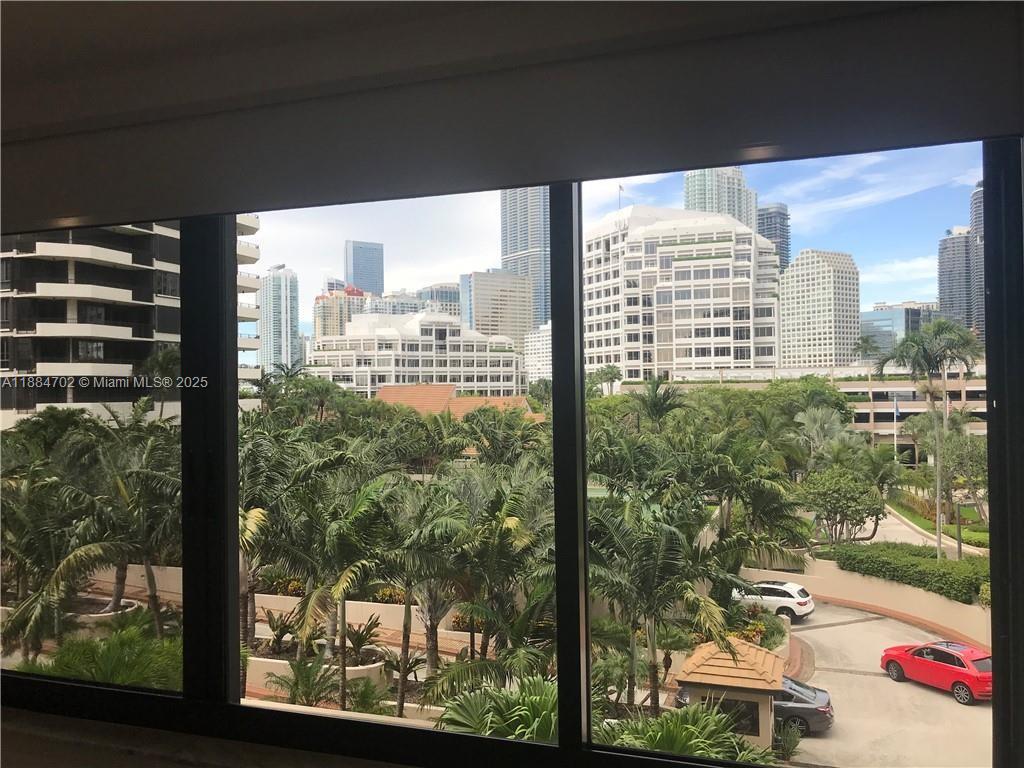 540 Brickell Key Dr # 507